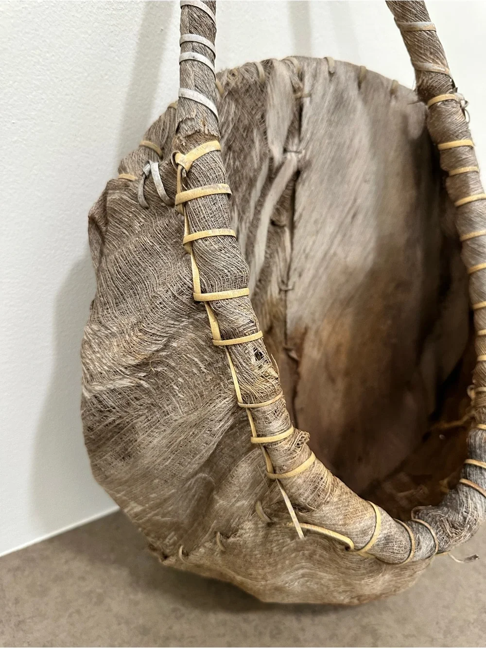 N/A round woven